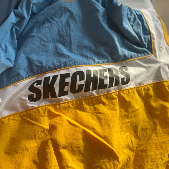 Skechers Bombers Jacket - Picture 10 of 10